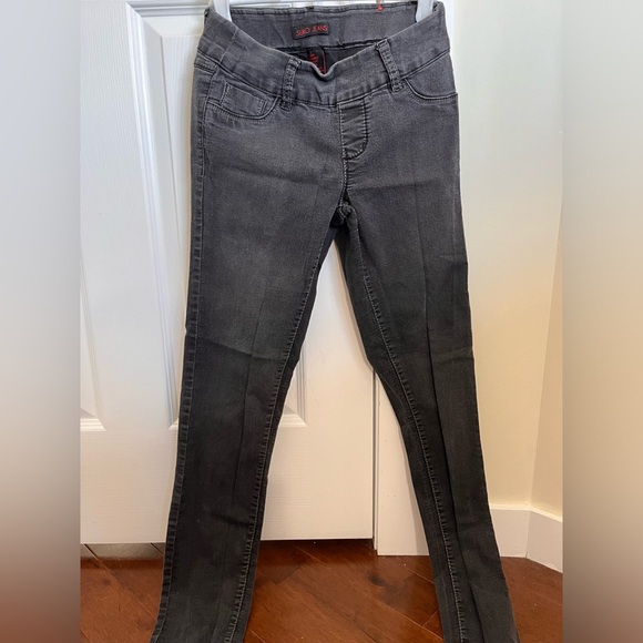 Suko Black Skinny Jeans, Size 2 - Picture 2 of 4